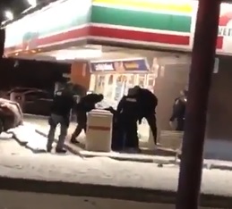 Winnipeg Police Shoot Armed Man Outside 7-Eleven 