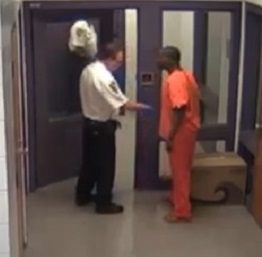 Inmate Attacks Prison Guard with Great Combo