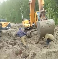 Two Morons Create Work Accident