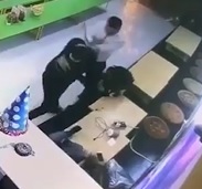 BAD DATE: Girl Beaten Inside Restaurant.