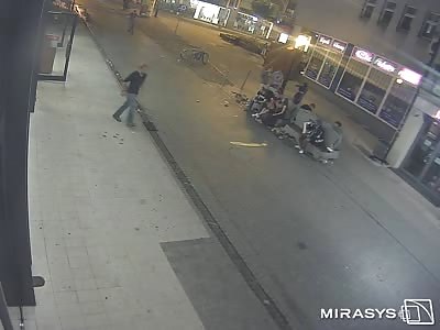 Man get hearth attack after leaving shop and just fell down.
