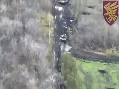 Smart Ukrainian Hero Blow Up Katsap Tank From Very Close Range