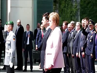 Chancellor Merkel HEART ATTACK SHAKING at Receiption of Ukrainian Pres
