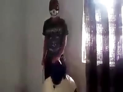 Behead rival gang member with a saw in venezuela (ORIGINAL VIDEO)