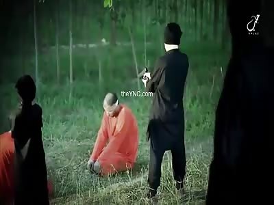 NEW ISIS Children Executing Soldier & Spy French