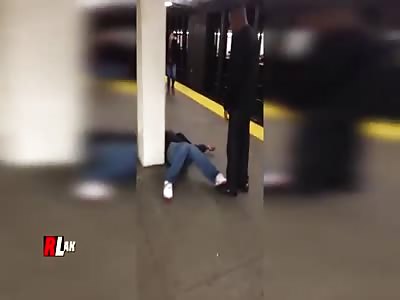 OLD BOXER KNOCKS OUT THE BULLY IN THE SUBWAY