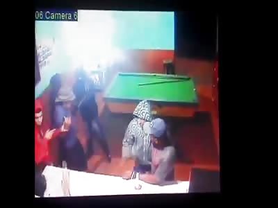 MAN REACTS DURING ROBBERY AND IS KILLED BY SHOT IN THE CHEST