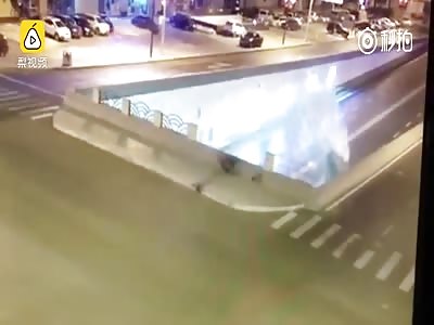 CAR DIVES FROM THE VIADUCT
