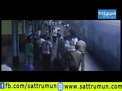 SEE HOW POLICE SAVES GIRL LIFE TRAPPED INTO TRAIN