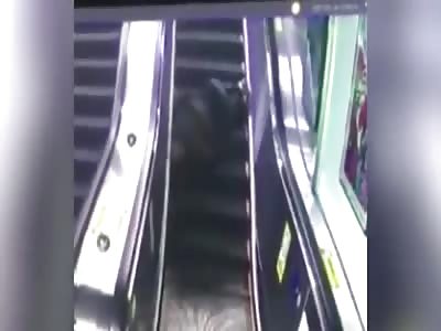 CHINESE PENSIONER TUMBLES DOWN A ESCALATOR REPEATEDLY FOR ALMOST ONE MINUTE