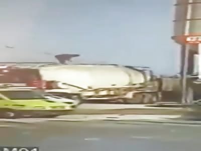 Under Pressured Vacuum Truck Explodes when the Hatch Opens