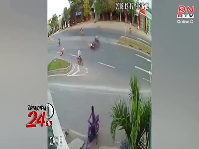 TRIPLE MOTORCYCLE ACCIDENT