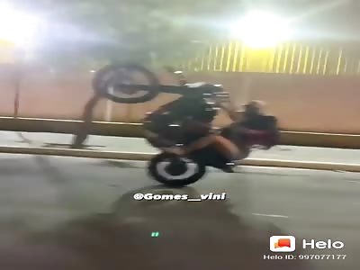 IDIOT COUPLE IN A BIKE