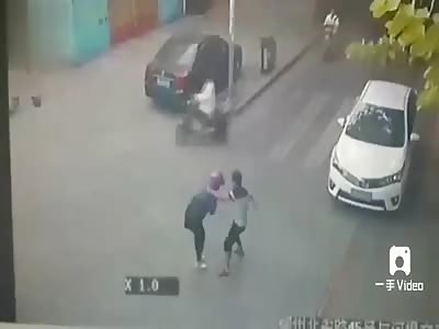  CHINESE GUY STABS WOMAN ON THE STREET  