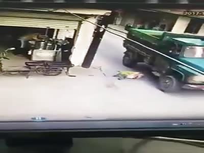 Runaway stroller and baby gets run over by a truck 