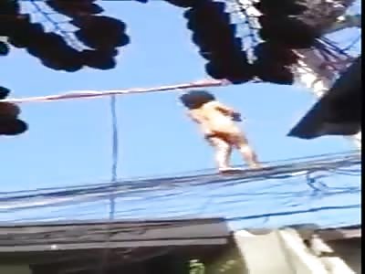 (Nice Quality And Full Video) Drug Naked woman is electrocuted and falls.