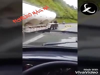TWO MEN ACCIDENT IN ROAD