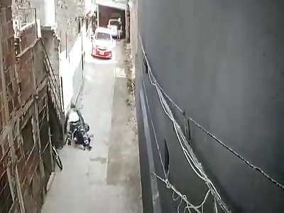 Thief trapped and beaten