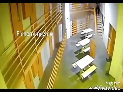 security guard hit by prisoners