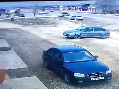 ACCIDENT: car dumps and causes passenger to fly away