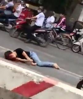 WOMAN CONVULSION AFTER SUFFERING ACCIDENT