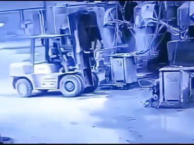 Worker Falls off a Forklift and Dies Crushed