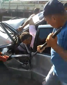 Head on Crash Survivor Got Stuck in Ruined Car
