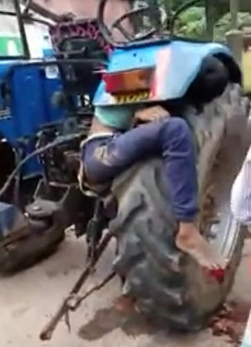 Tractor Makes Operator Deathâ€™s Bitch, Real Fucking As We Like!