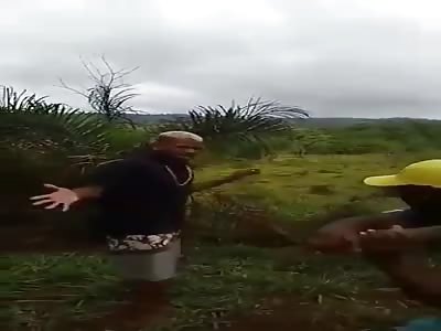 Wtf: 2 thief being beaten by bandits