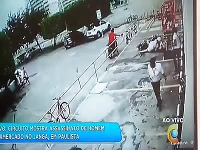 man shoots his rival from the motorcycle