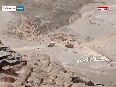 Best video of 2016 : Accident between 2 Saudi Tank tried to escape 