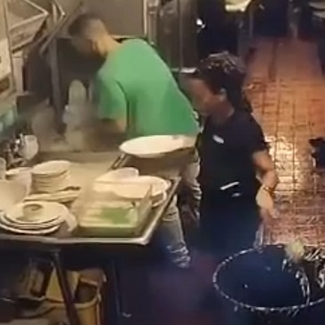 Ruthless Execution At The Restaurant In Ecuador
