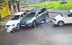 Russia: The woman fatal messed up the pedals (Extended version)