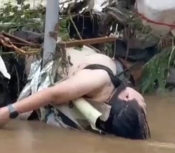 Topples Woman Drowned During the Floods 