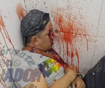 Ecuadorian young gangster executed by sicario in toilet 