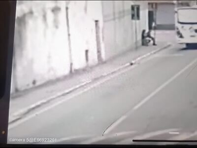 biker kills old man on the street in Volta Redonda Brazil