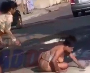 Street Hoes Fighting 