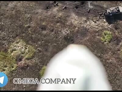 Drone finishes off a group of Russian paratroopers