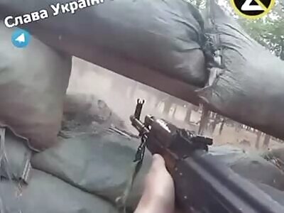 Ukrainians Catch Russian Infantry Moving in the Open