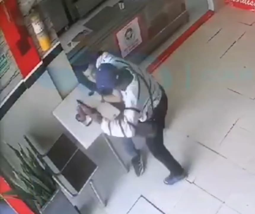 Armed Robbery Doesn't Go As Planned