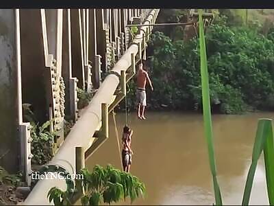  2 bodies hanging on the Payamino River bridge 