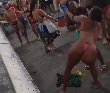 Fat ass Brazilian Girls Fighting