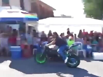 Dumbass runs people over in street bike show