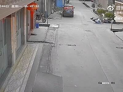 CCTV. Strong crash between two motorcyclists leaves the man in the las