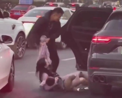 Husband dragged wife and kid out of car and threw them to the street 