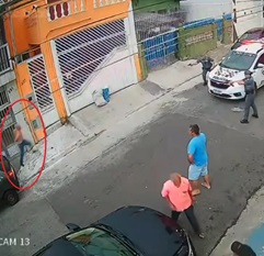 Guy Armed With Knife Gets Shot By Female Police Officer In Sao Paulo.