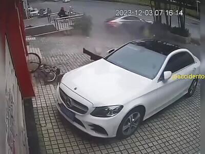 cyclist is hit at high speed 2 