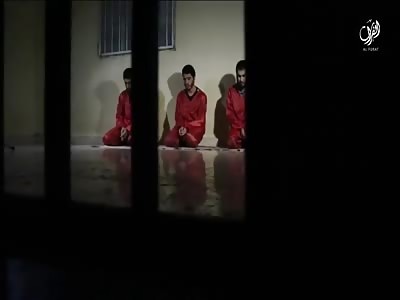New ISIS Video Shows Three Captives Leaving Jail Before Being Beheaded