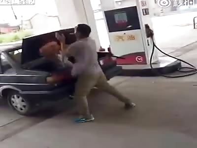 Husband forces wife into trunk at gas station