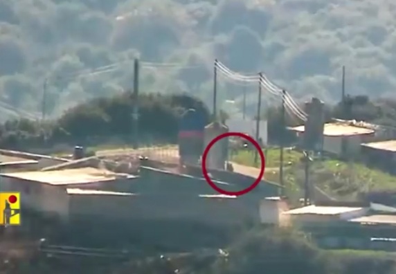 Hezbollah attacking a group of israeli soldiers on the border 